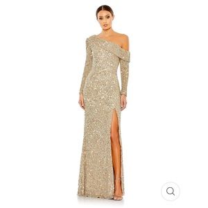 Mac Duggal Shimmering Gold Sequin One-Shoulder Long Sleeve Gown Size 8 $498